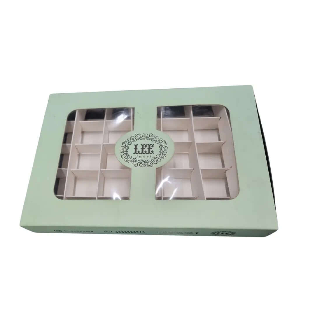 مواصفات البوكس:
بوكس مع حامل و20 تقسيم مساحة كل تقسيم بحدود 5.5×4.75 سم
الأبعاد الطول28 سم العرض 19 سم الارتفاع 4 سم
طباعة بتصميم العميل
الطباعة:
يمكنكم طلب طباعة خارجية فقط أو داخلية وخارجية
السولوفان:
السولوفان هو طبقة نايلون عازلة تفيد في 1- يمنح المتانة للعلبة
2- يعزل الزيوت والسوائل عن الورق
3- يمنع الطباعة من الاختلاط بالمواد الغذائية
لكم حرية الاختيار بإضافة سولوفان خارجي فقط أم داخلي فقط أم على الجانبين داخلي وخارجي
البوكس في الصور ذو طباعة من الخارج مع سولوفان من الداخل والخارج
ملاحظة:
يُفضَّل