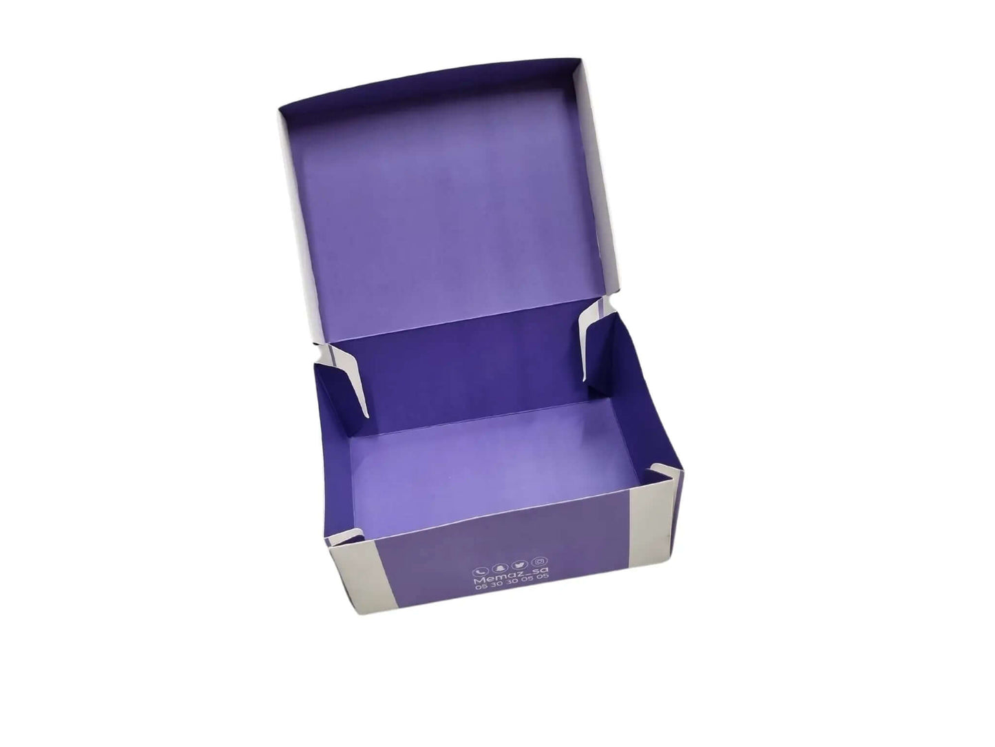 مواصفات العلبة
طول العلبة 18 سم العرض 14 سم الارتفاع 7.5 سم
المادة: ورق انفركوت 300 جرام
البوكس في الصور ذو طباعة خارجية وداخلية مع سولوفان داخلي وخارجي
الطباعة:
يمكنكم طلب طباعة خارجية فقط (يكون أبيض من الداخل) أو داخلية وخارجية
السولوفان:
السولوفان هو طبقة نايلون عازلة تفيد في 1- يمنح المتانة للعلبة
2- يعزل الزيوت والسوائل عن الورق
3- يمنع الطباعة من الاختلاط بالمواد الغذائية
لكم حرية الاختيار بإضافة سولوفان خارجي فقط أم داخلي فقط أم على الجانبين داخلي وخارجي
مدة التنفيذ 7-10 ايام
شحن لكل انحاء المم