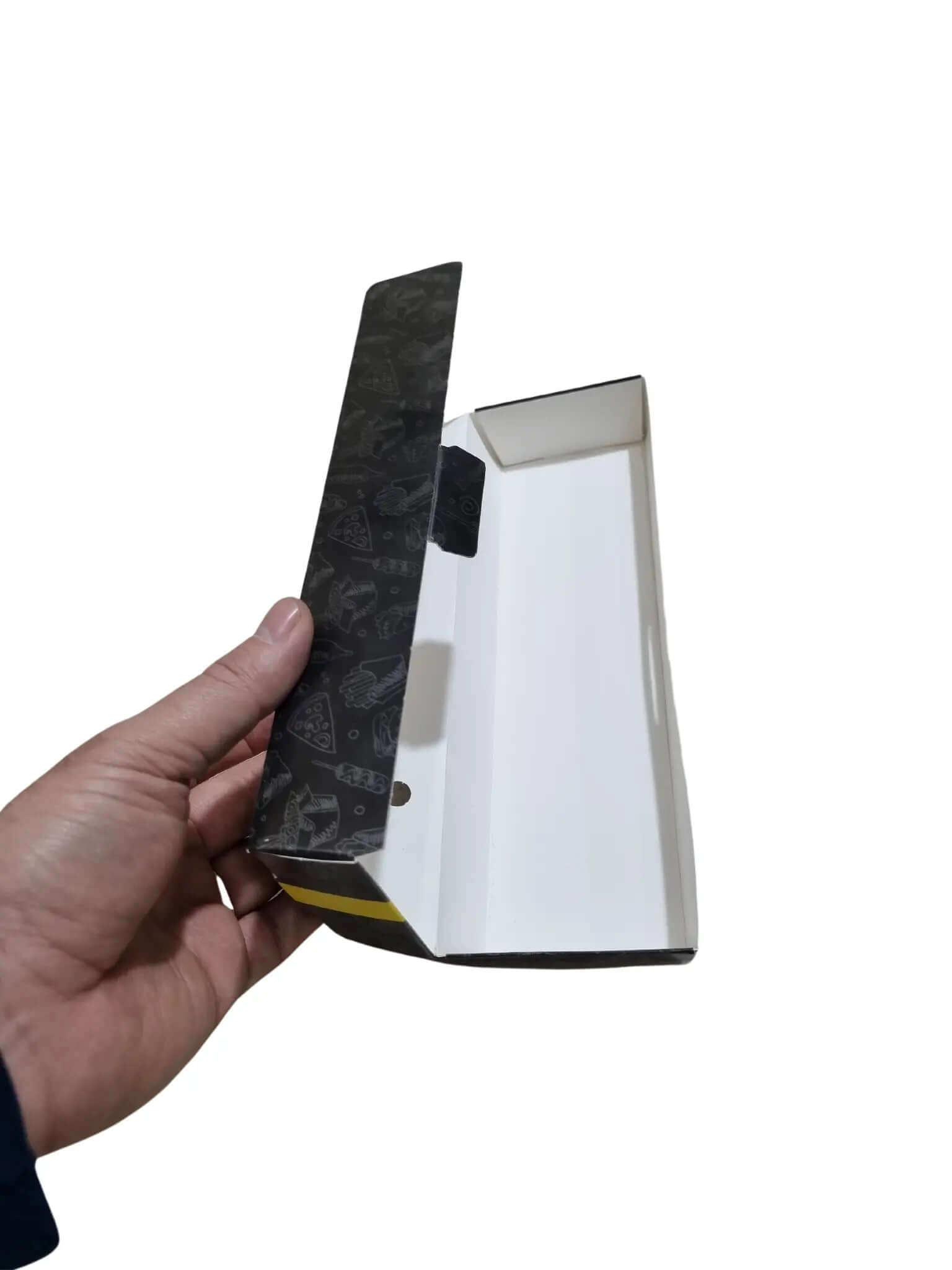 علبة بأبعاد25×6.5×8 سم، للكودو والسندويش، طباعة بتصميم العميل