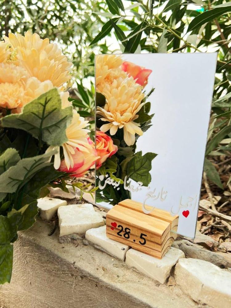 Wooden stand for acrylic panels, 7 cm, black — product image 4