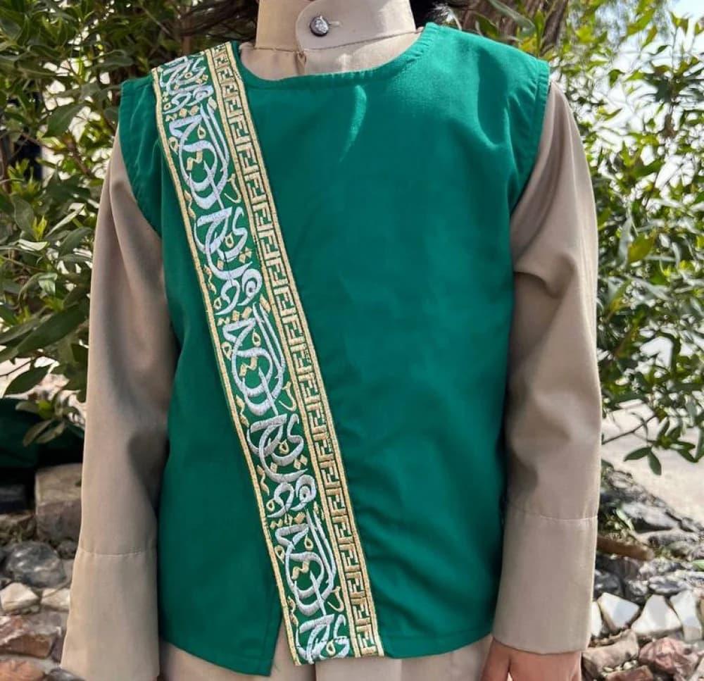 Boys' plain royal green robe with luxurious silver Arabic calligraphy — product image 5